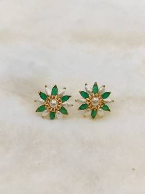Green pearl earrings 1