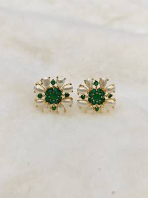 Green pearl earrings 1