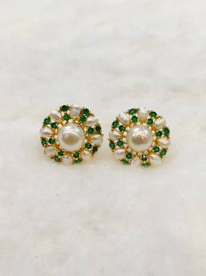 Green pearl earrings 1