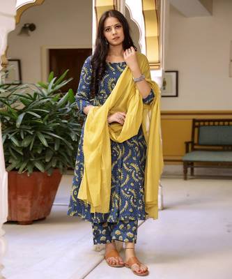 Delightful Bagru Print Anarkali Kurta Pant Set ( Set of 3 ) 2