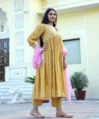 Peony Sanganeri Hand Block Printed Anarkali Suit Set (Set of 3) 4