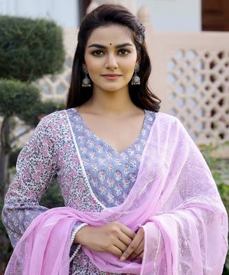 Tulip Hand Block Printed Anarkali Suit Set (Set of 3) 2