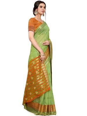 Green Woven Cotton Saree With Blouse 3