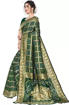 Green Woven Silk Blend Saree With Blouse