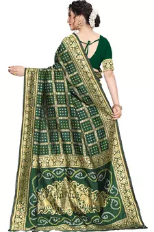 Green Woven Silk Blend Saree With Blouse