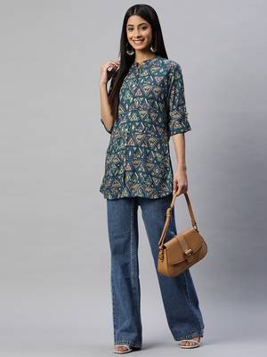 Navy-blue printed viscose rayon tunics 5