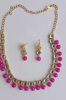 kundan Pink necklaces