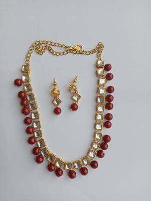 Kundan Maroon necklaces 1