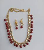 Kundan Maroon necklaces
