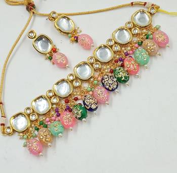 Multicolor agate necklaces 1