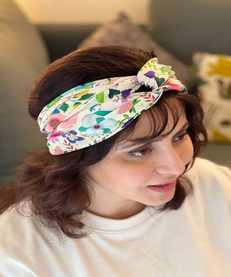 Joey & Pooh X Payal Singhal Twyla Bloom Headband 2