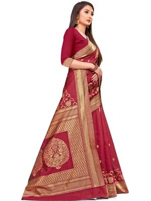 Magenta woven silk blend saree with blouse 3