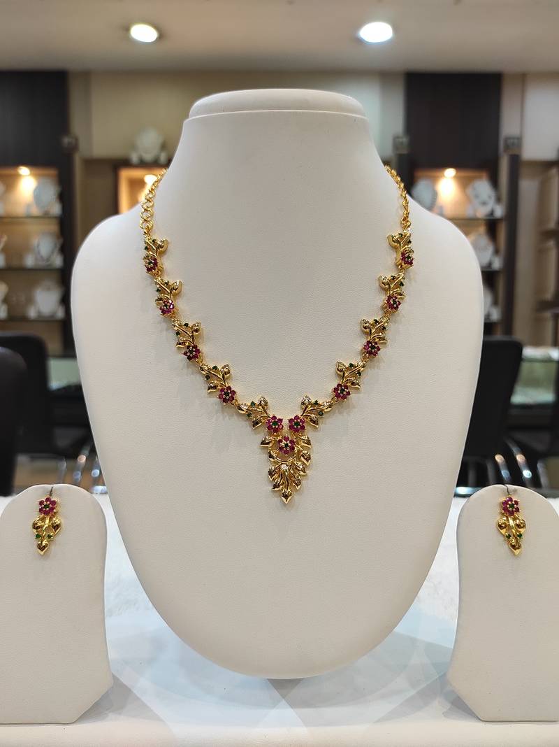 Multicolor diamond necklaces