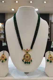 Multicolor diamond necklaces