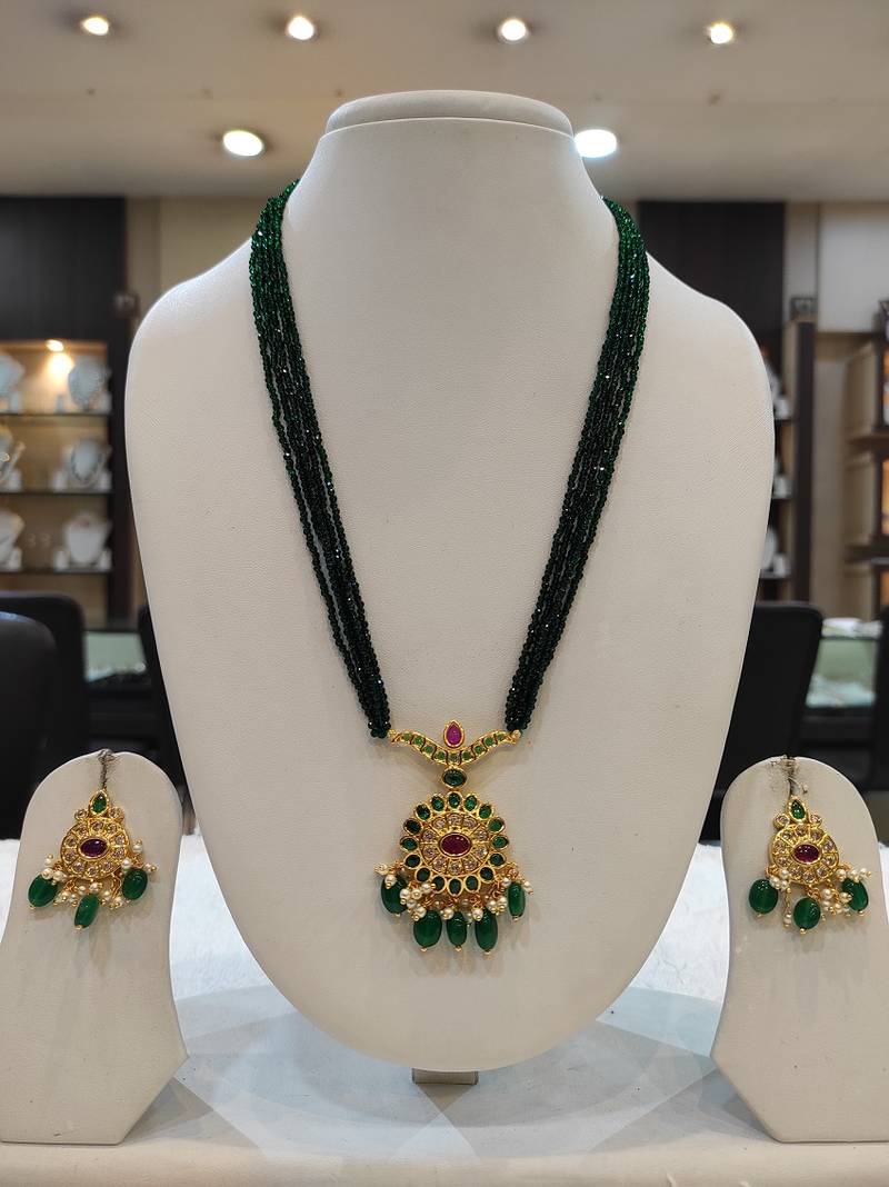 Multicolor diamond necklaces
