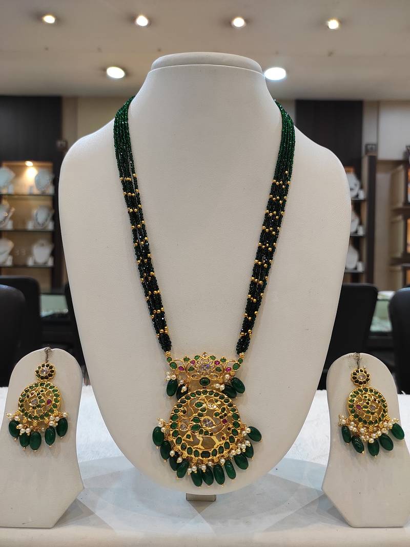 Multicolor diamond necklaces