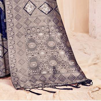 Blue woven organza saree with blouse 3