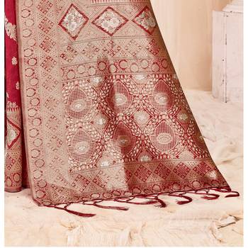 Maroon woven organza saree with blouse 3
