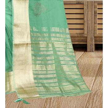 Green plain organza saree with blouse 3