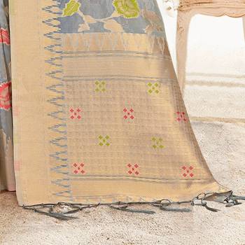 Grey woven organza saree with blouse 3