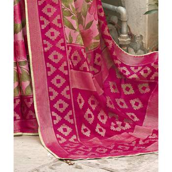 Magenta printed brasso saree with blouse 3