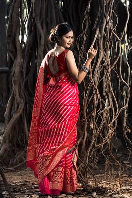 Pink woven banarasi saree with blouse 2