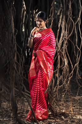 Pink woven banarasi saree with blouse 3