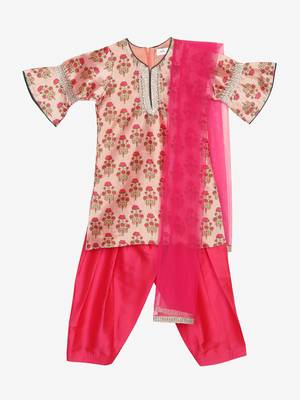 Floral Printed Kurta with Peplum Sleeves & Salwar 1