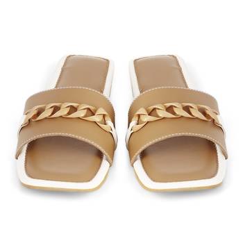 The Daily Edit Nude Chain Flats 1