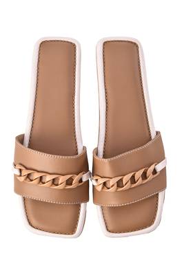 The Daily Edit Nude Chain Flats 4