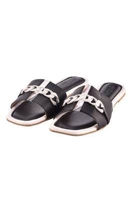 Black Flats With White Chain 4