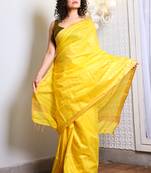 This is   Yellow Blended Silk saree from Charukriti
