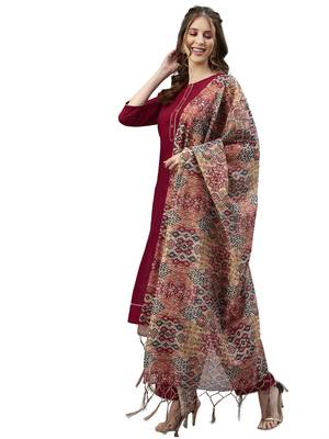 Maroon Dyed Chinnon Kurta Set 3