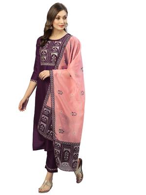 Purple Embroidery Polyester blend Kurta Set 3