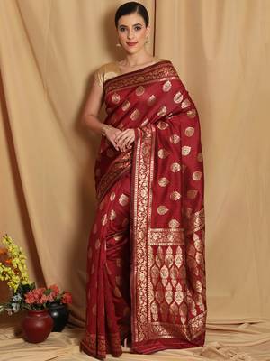 Maroon Woven Silk Blend Saree With Blouse 2