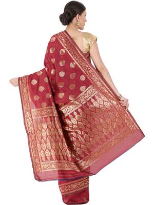 Maroon Woven Silk Blend Saree With Blouse 4