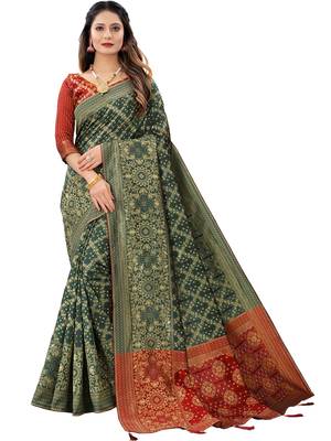 Green woven Banarasi Cotton  silk saree with blouse 1