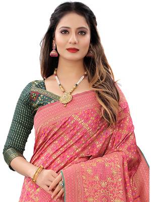 Hot pink woven Banarasi Cotton  silk saree with blouse 2