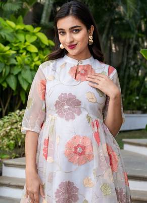 Off White Silk Sequence Thread Work Designer Gown 3