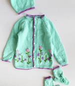 Woonie Full Sleeves Flower Detailing Handmade Sweater With Cap & Booties - Green