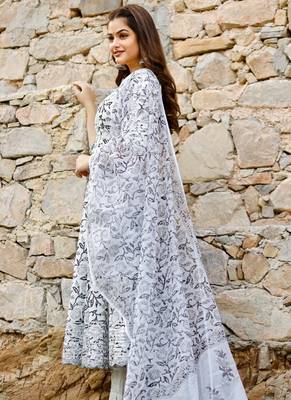 White Flared Kurta with Black Printed Motif Kurta Set with Doria Dupatta 3