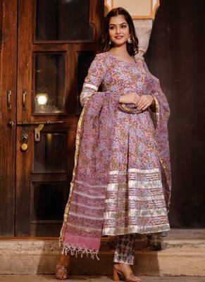 Pink Purple Block Printed Round Neck Anarkali Kurta with Pant Paired with Doria Printed Dupatta 3