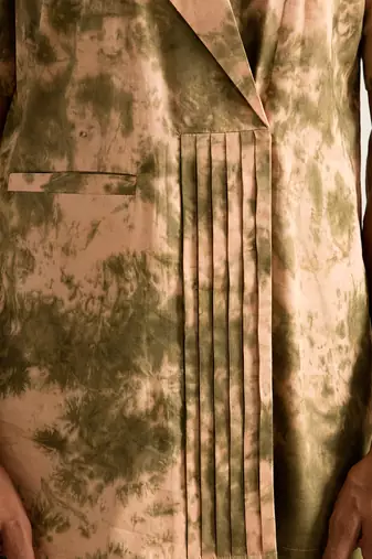 Beige And Green Vridescent Kurta Set