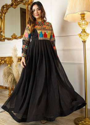Black Faux Blooming Thread Embroidery Long Kurti 1
