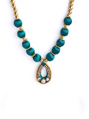 Green handmade-jewellery 3