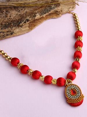 Red handmade-jewellery 1
