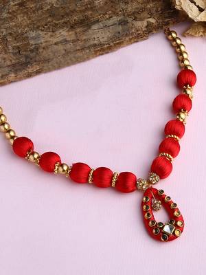 Red handmade-jewellery 1