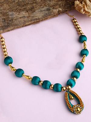 Green handmade-jewellery 1