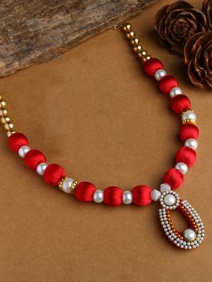 Red handmade-jewellery 1