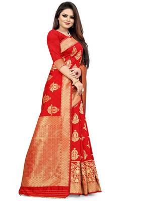 Red woven silk blend saree with blouse 4